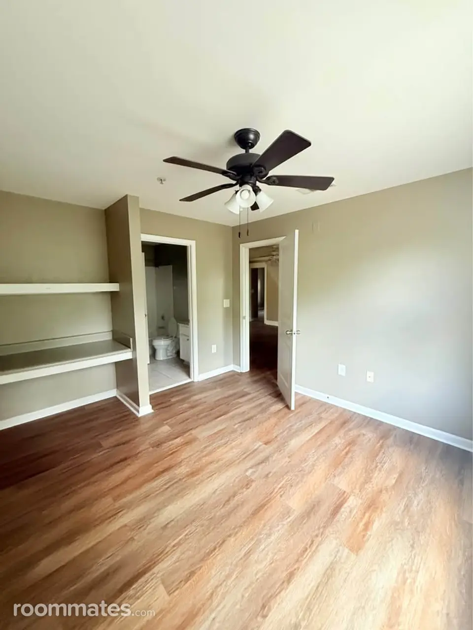 Profile photo 2 of 5