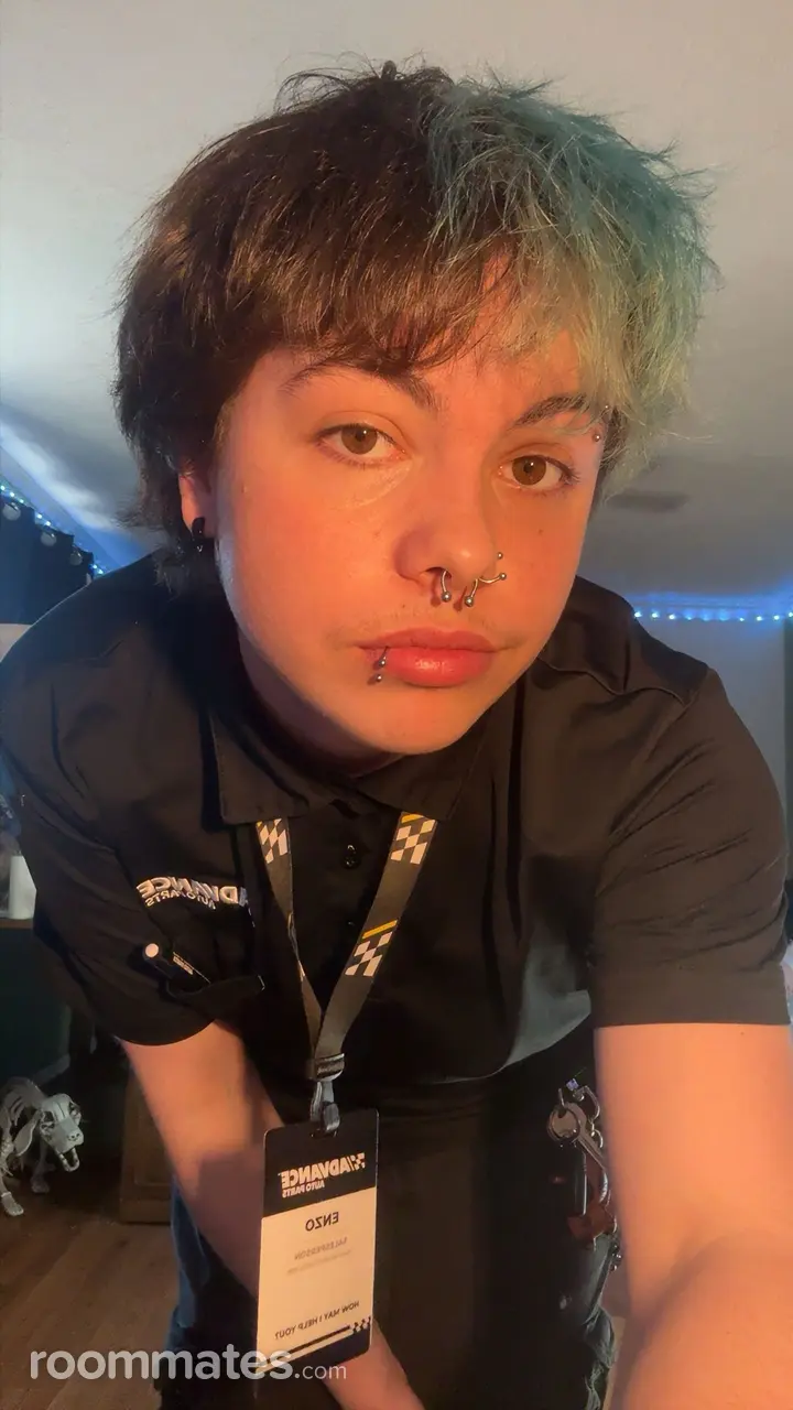 Profile photo 9 of 9