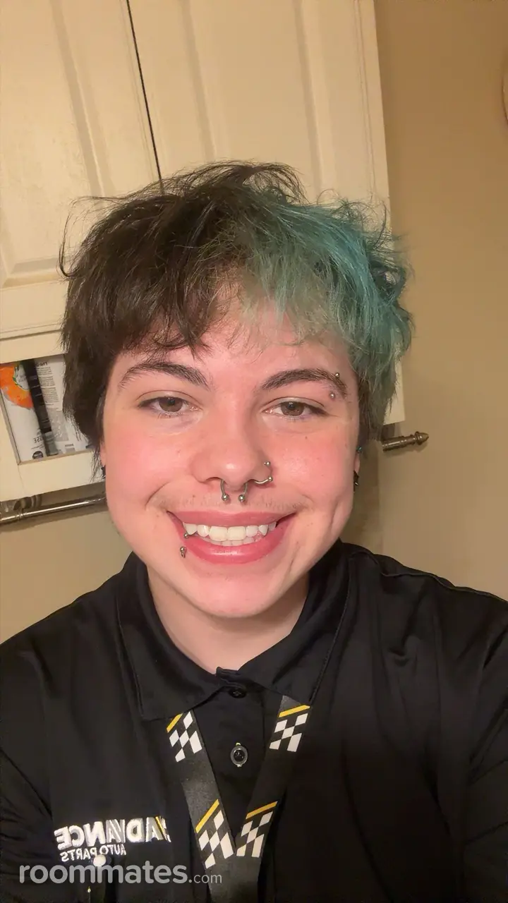 Profile photo 7 of 9