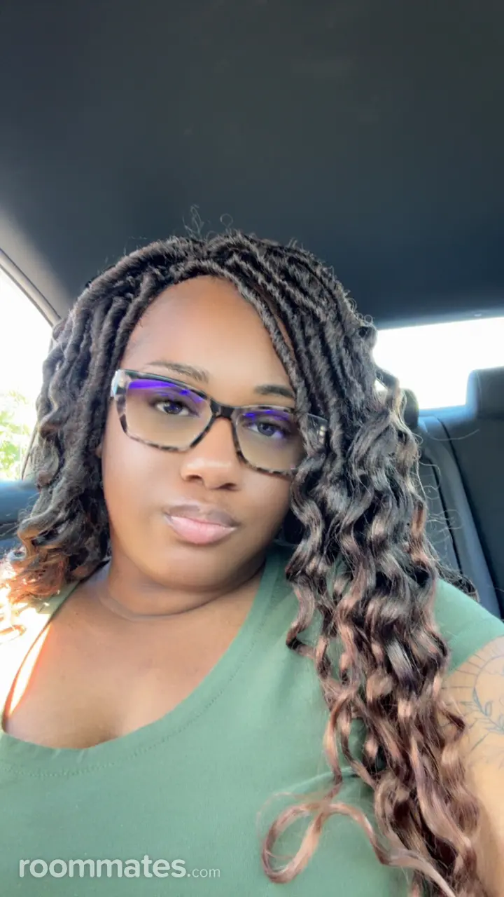 Profile photo 1 of 1