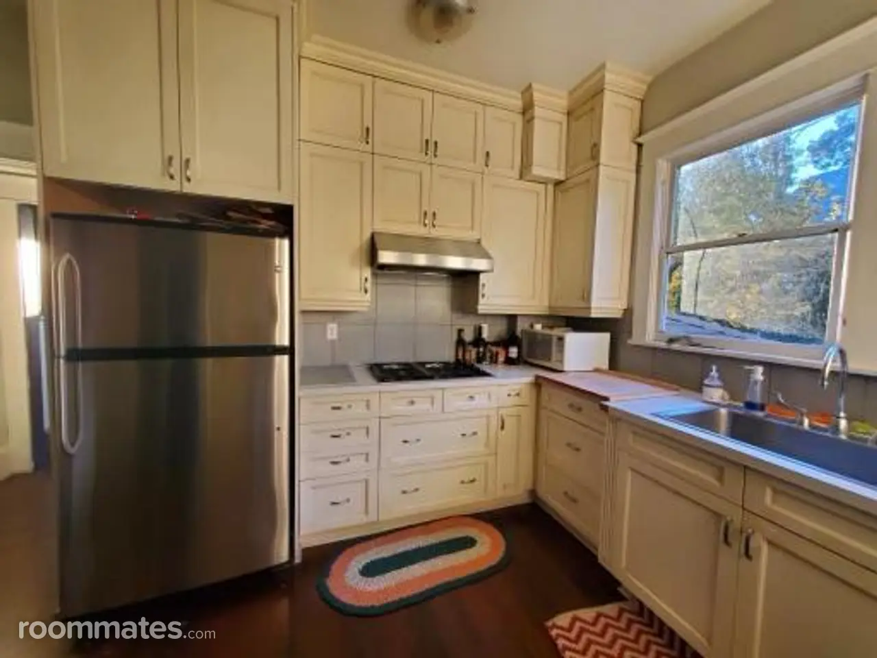 Profile photo 9 of 11