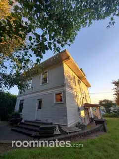 Room for rent in Seattle, WA $1050, house