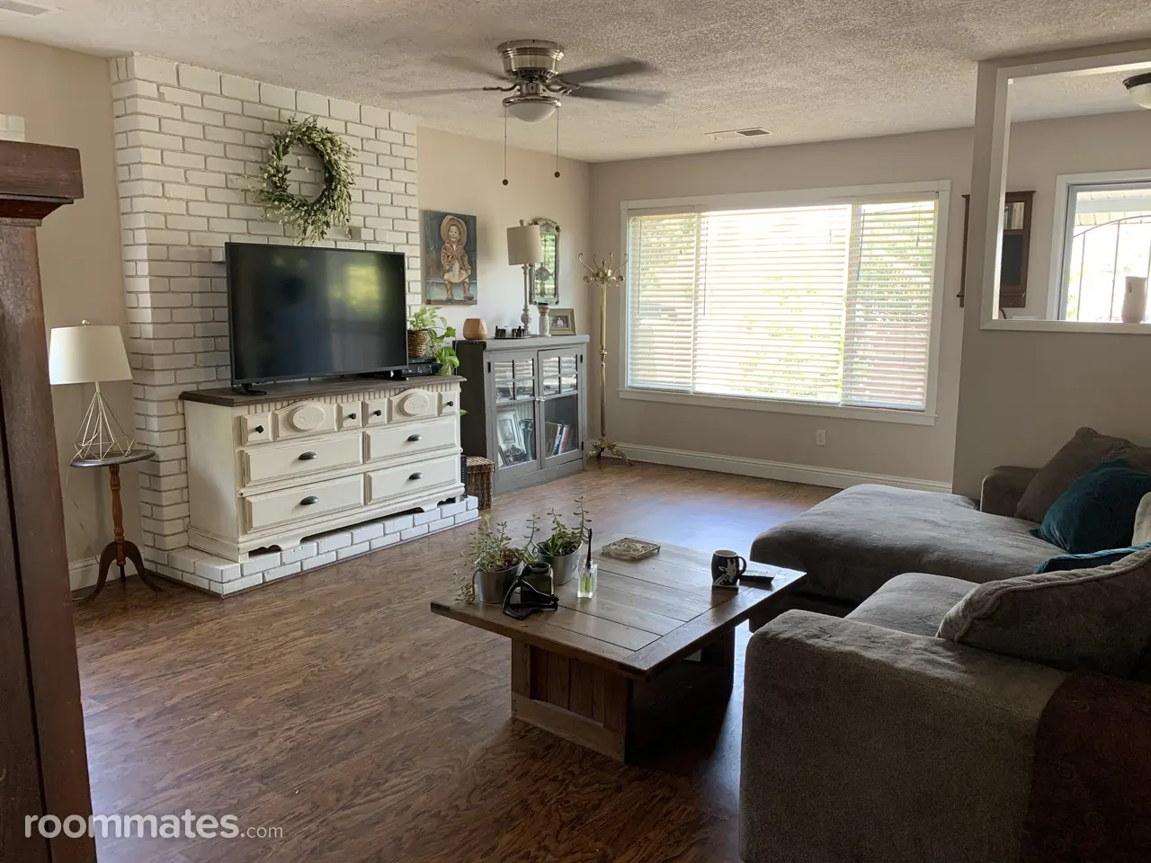 Profile photo 5 of 15