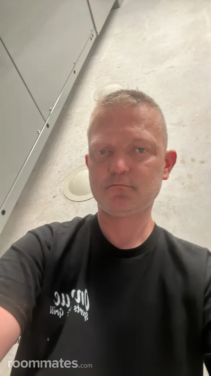 Profile photo 1 of 1