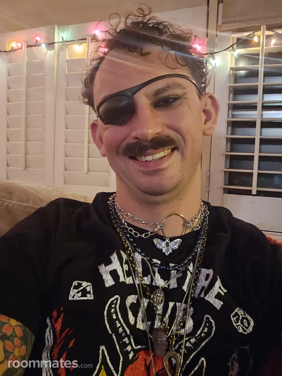 Profile photo 7 of 7