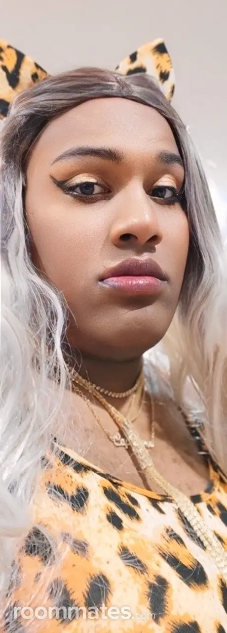 Profile photo 3 of 6