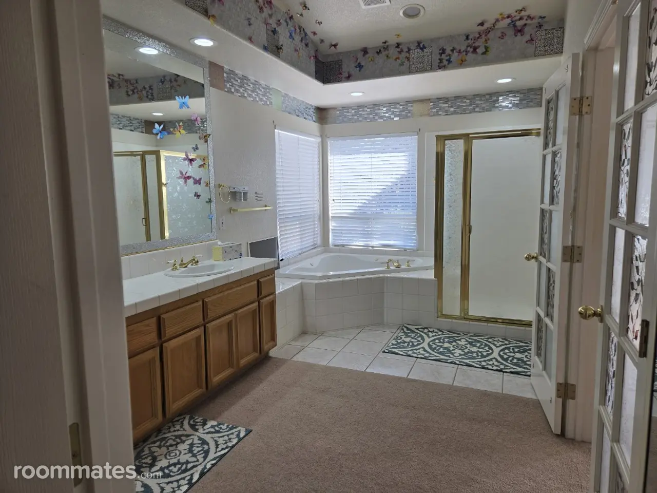 Profile photo 3 of 6