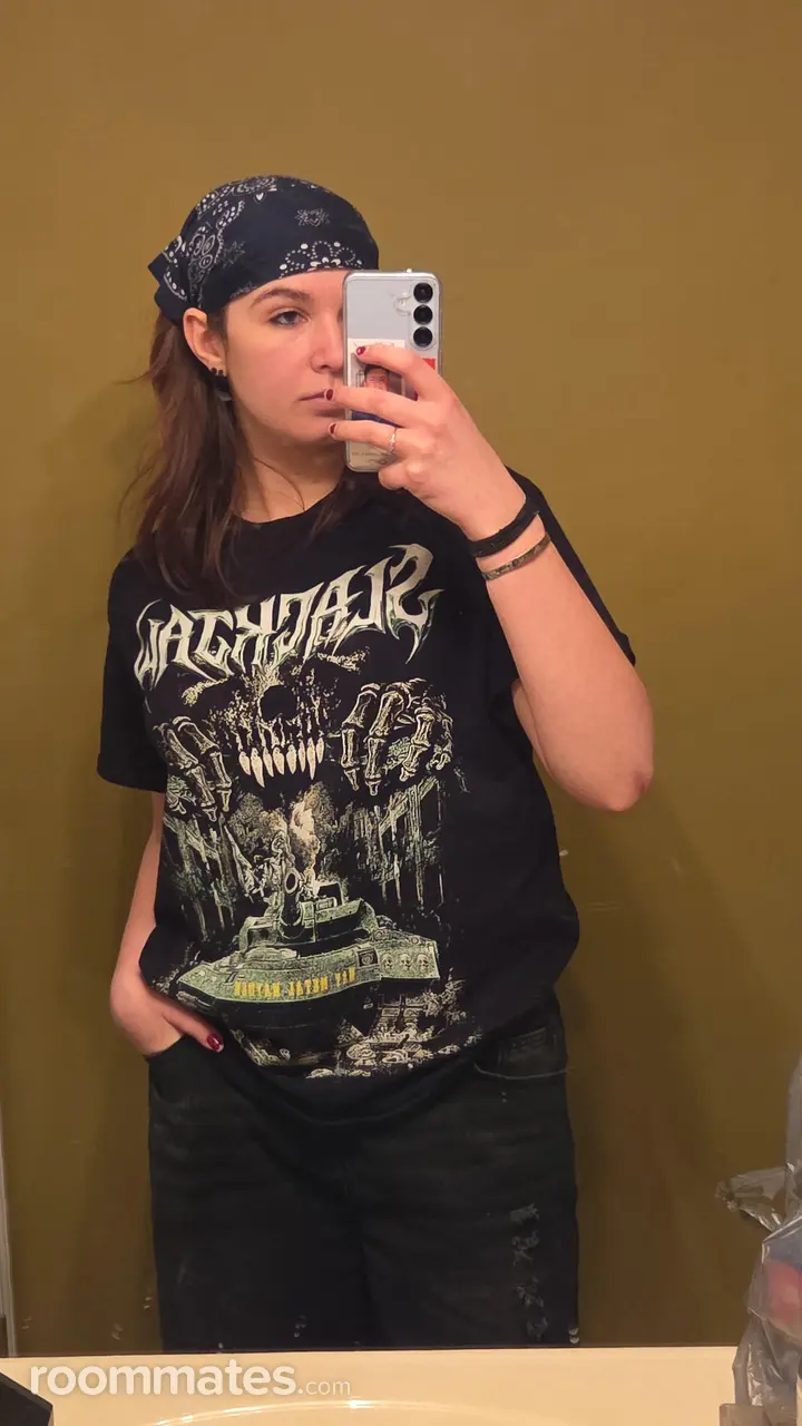 Profile photo 1 of 1