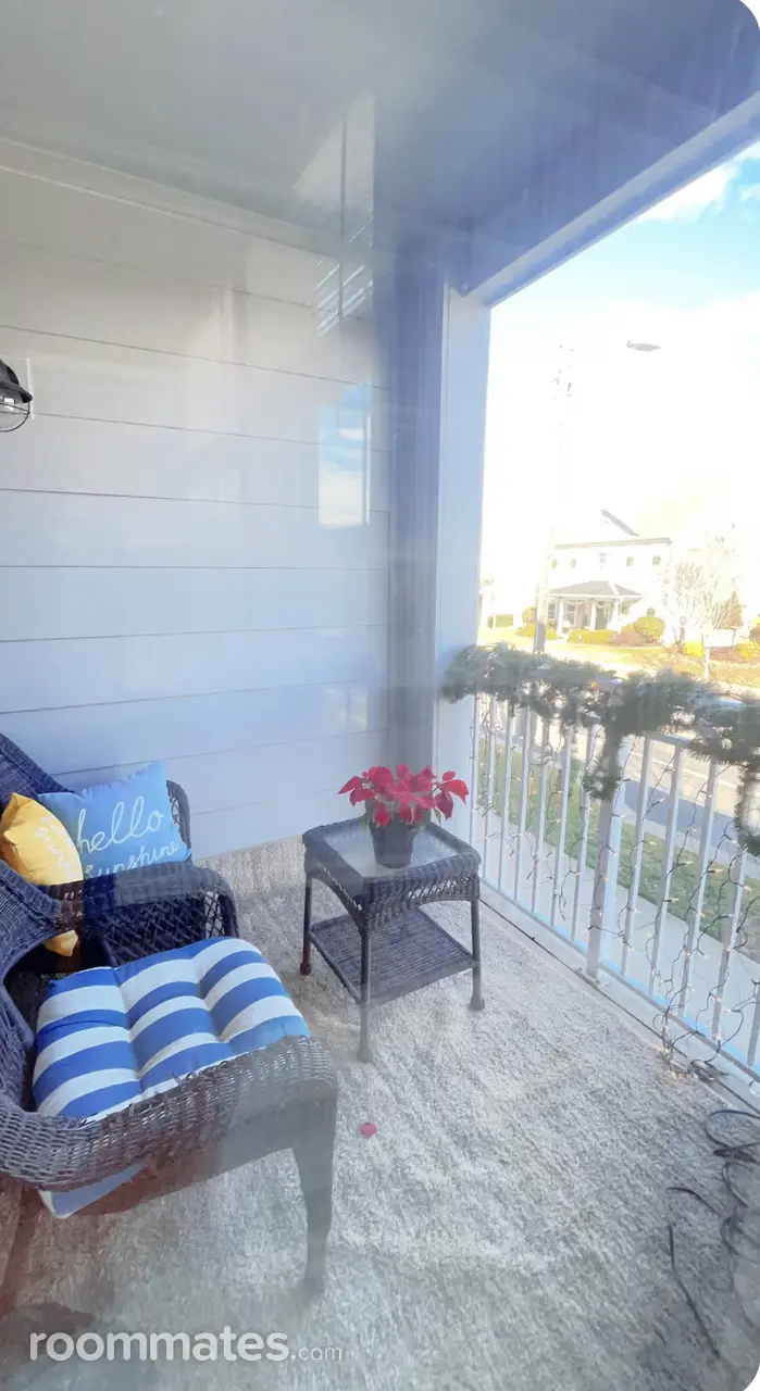 Profile photo 10 of 11