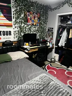 Room for rent in Palmdale, CA $730, house