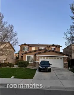 Room for rent in Palmdale, CA $730, house