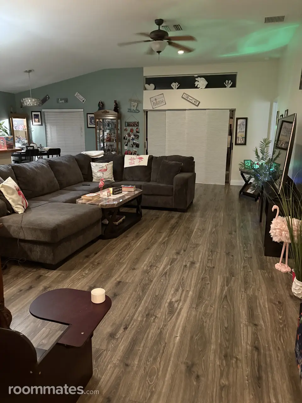 Profile photo 16 of 22