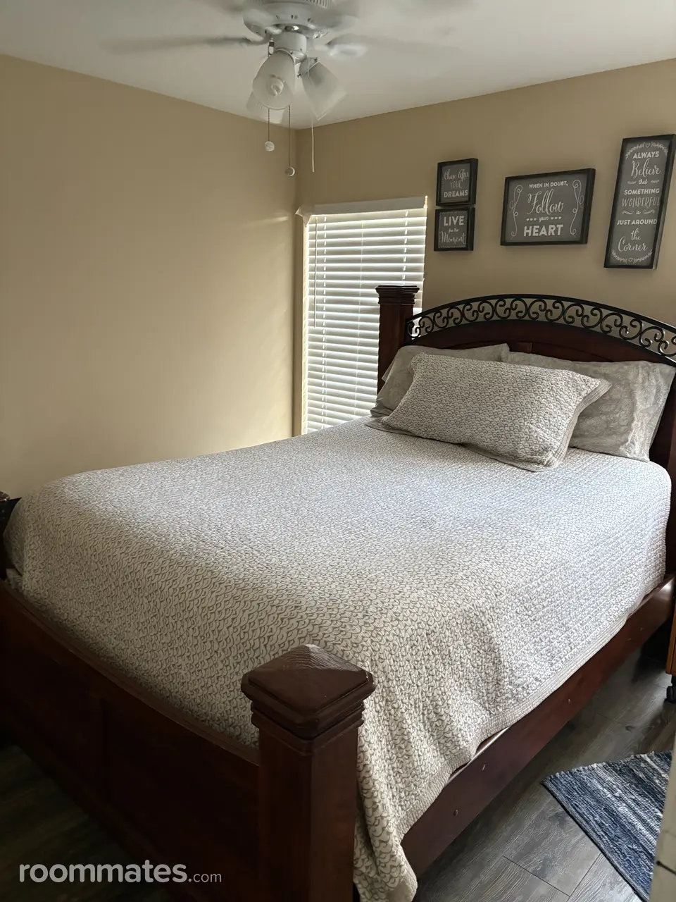 Profile photo 17 of 22