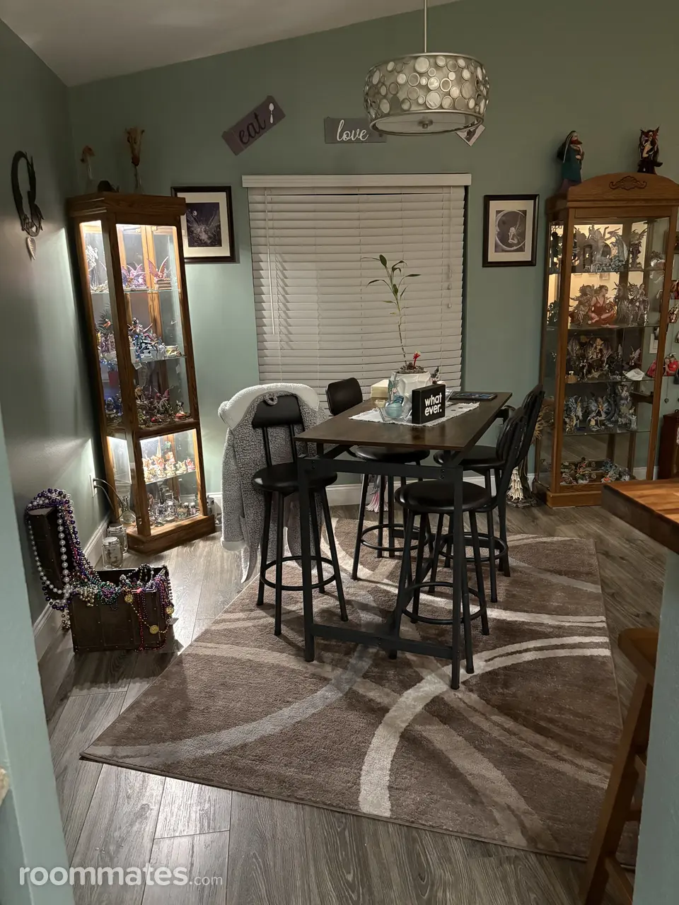 Profile photo 21 of 22