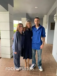 Room for rent in Riverview FL $1000, condo