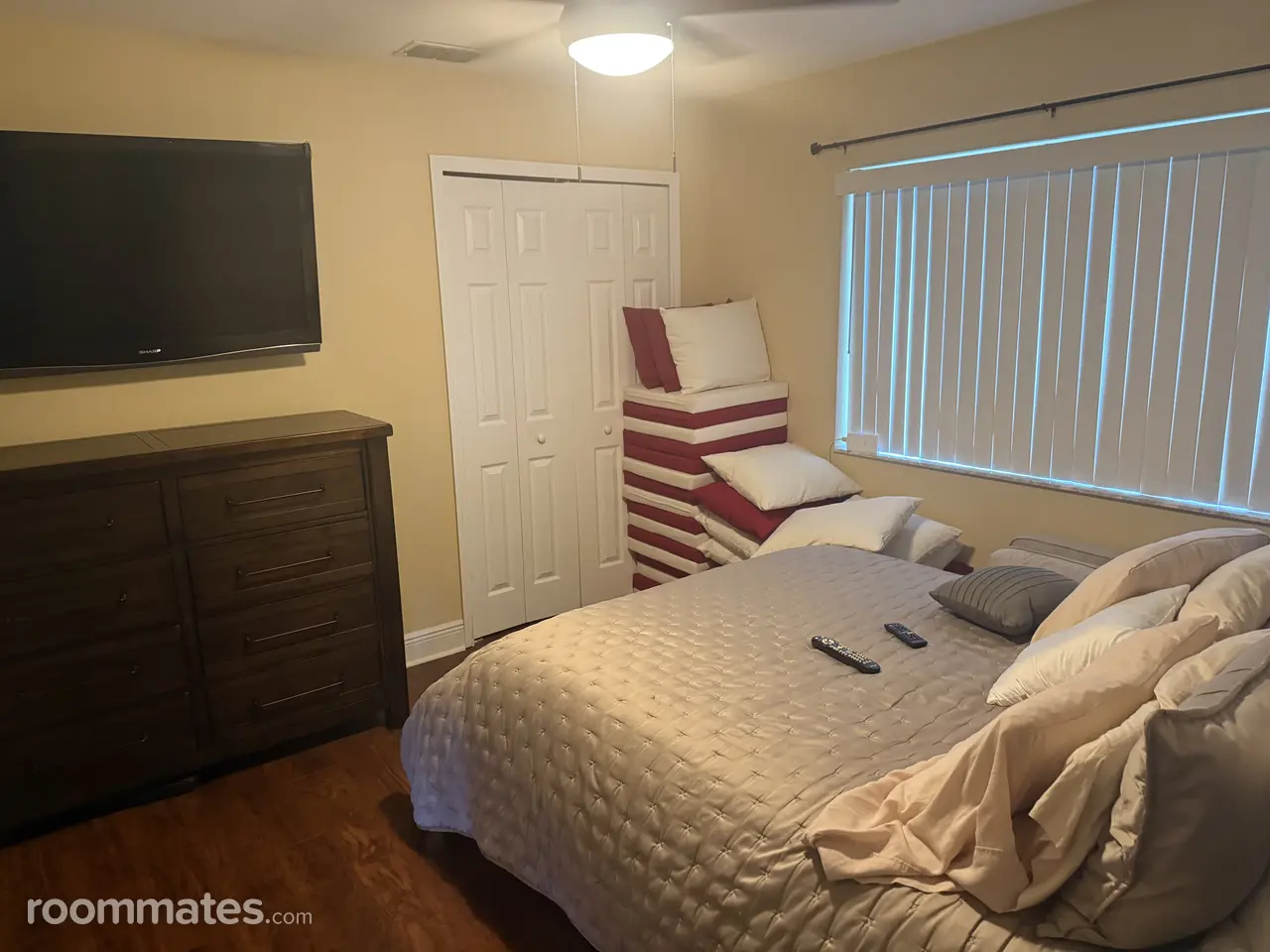 Profile photo 3 of 10