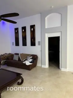 Room for rent in Tampa, FL $1000, house
