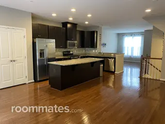 Room for rent in Clarksburg, MD $1500, townhouse