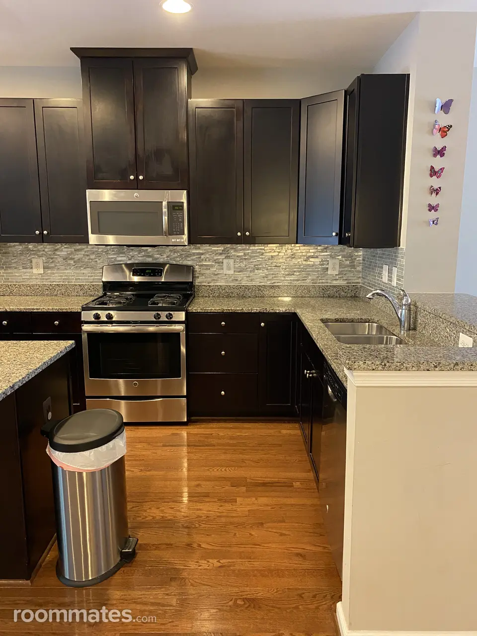 Profile photo 7 of 9