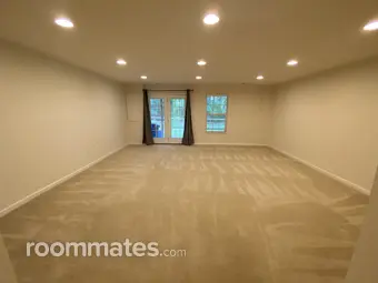 Room for rent in Clarksburg, MD $1500, townhouse