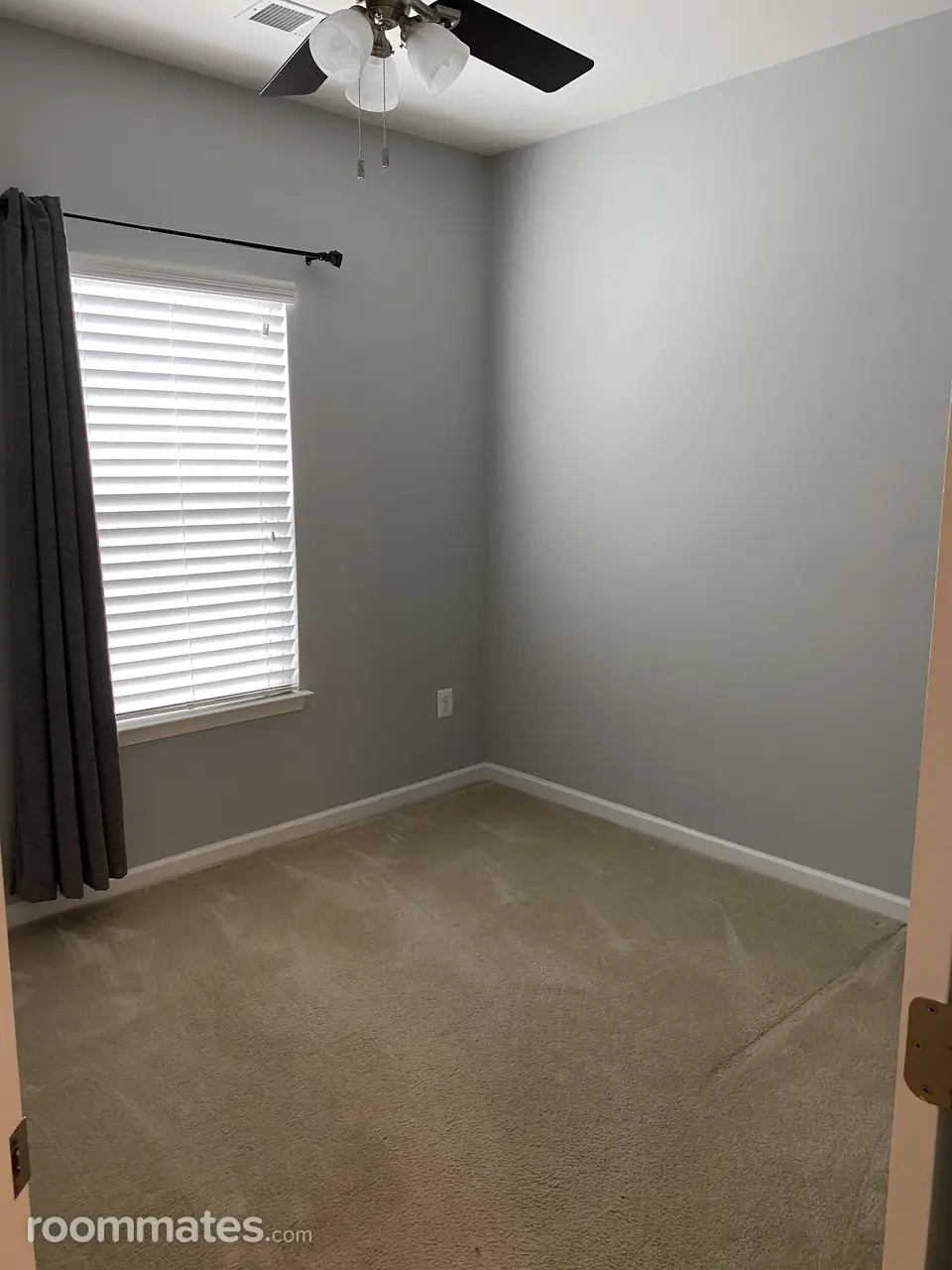 Profile photo 3 of 9