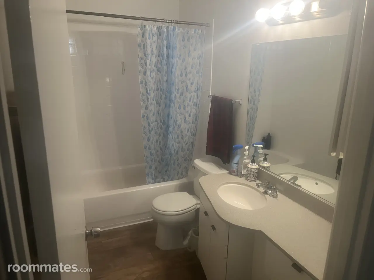 Profile photo 7 of 8