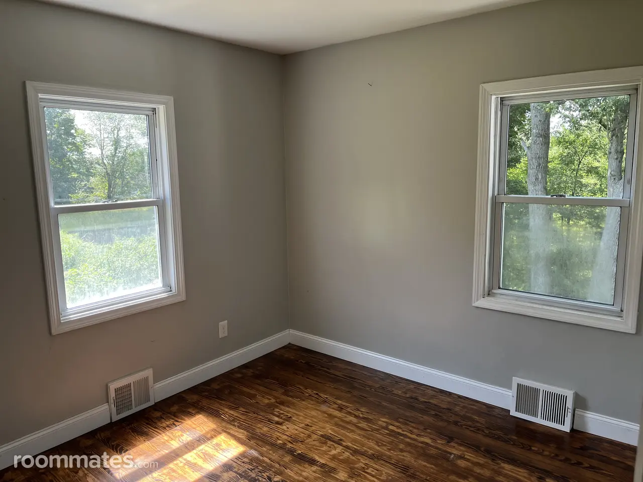 Profile photo 6 of 10