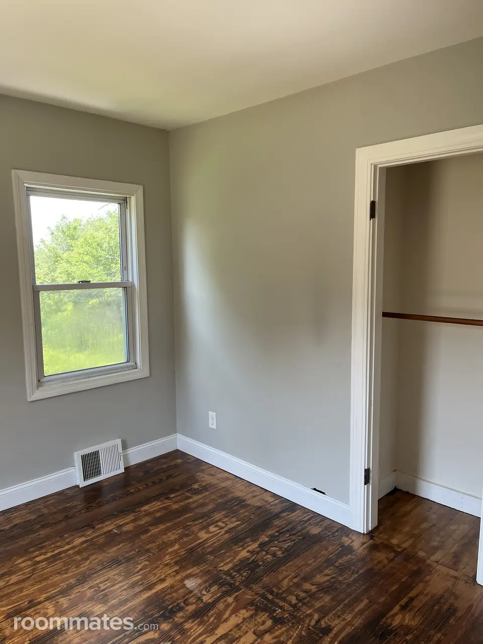 Profile photo 4 of 10