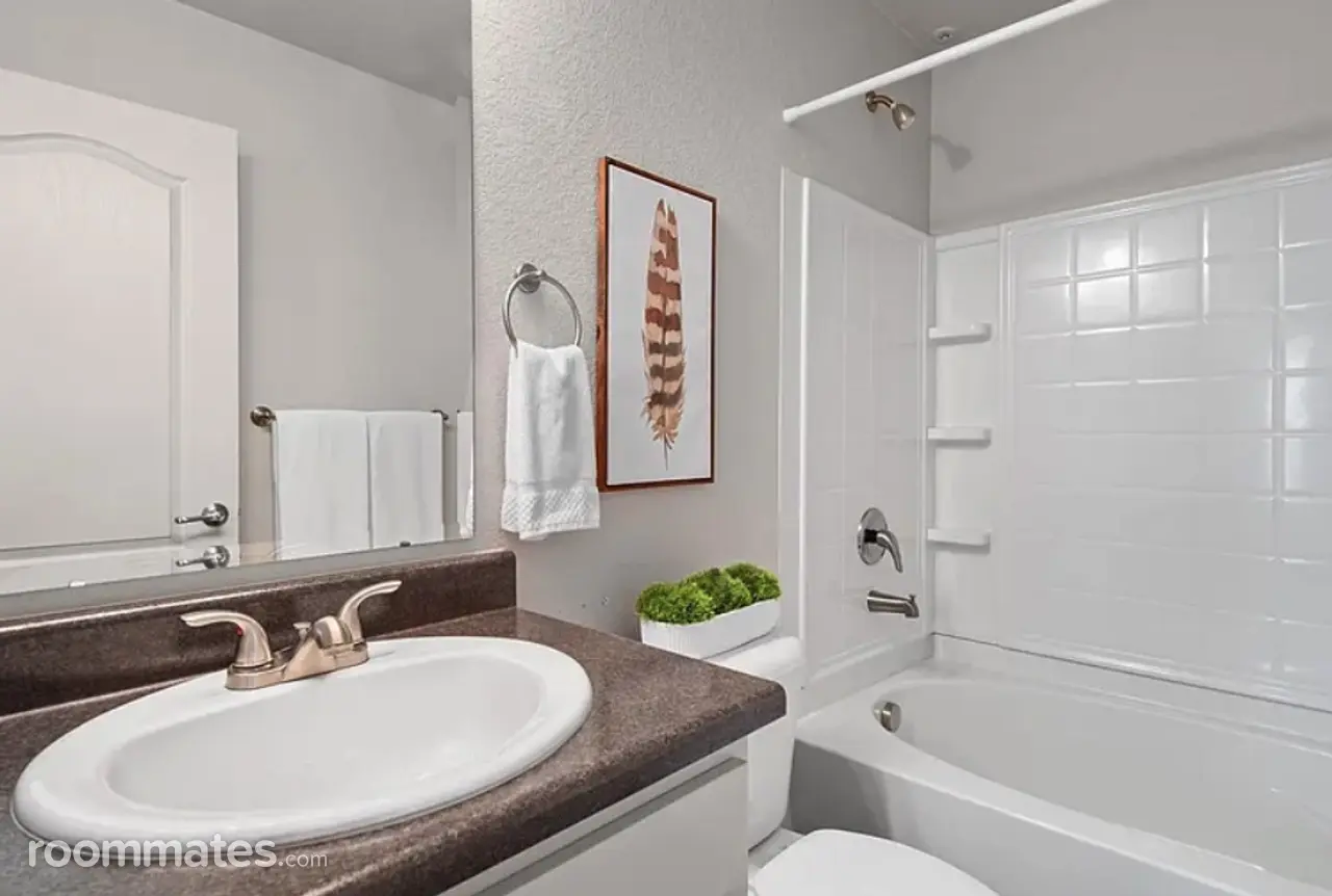 Profile photo 6 of 9