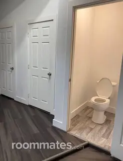 Room for rent in Sacramento, CA $700, house