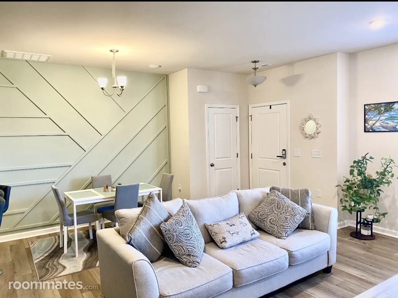 Profile photo 10 of 11