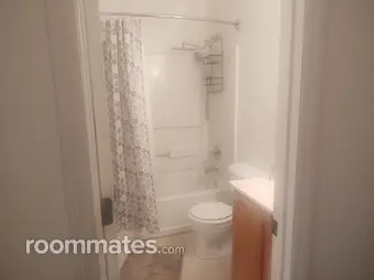 Room for rent in Raleigh, NC $750, townhouse