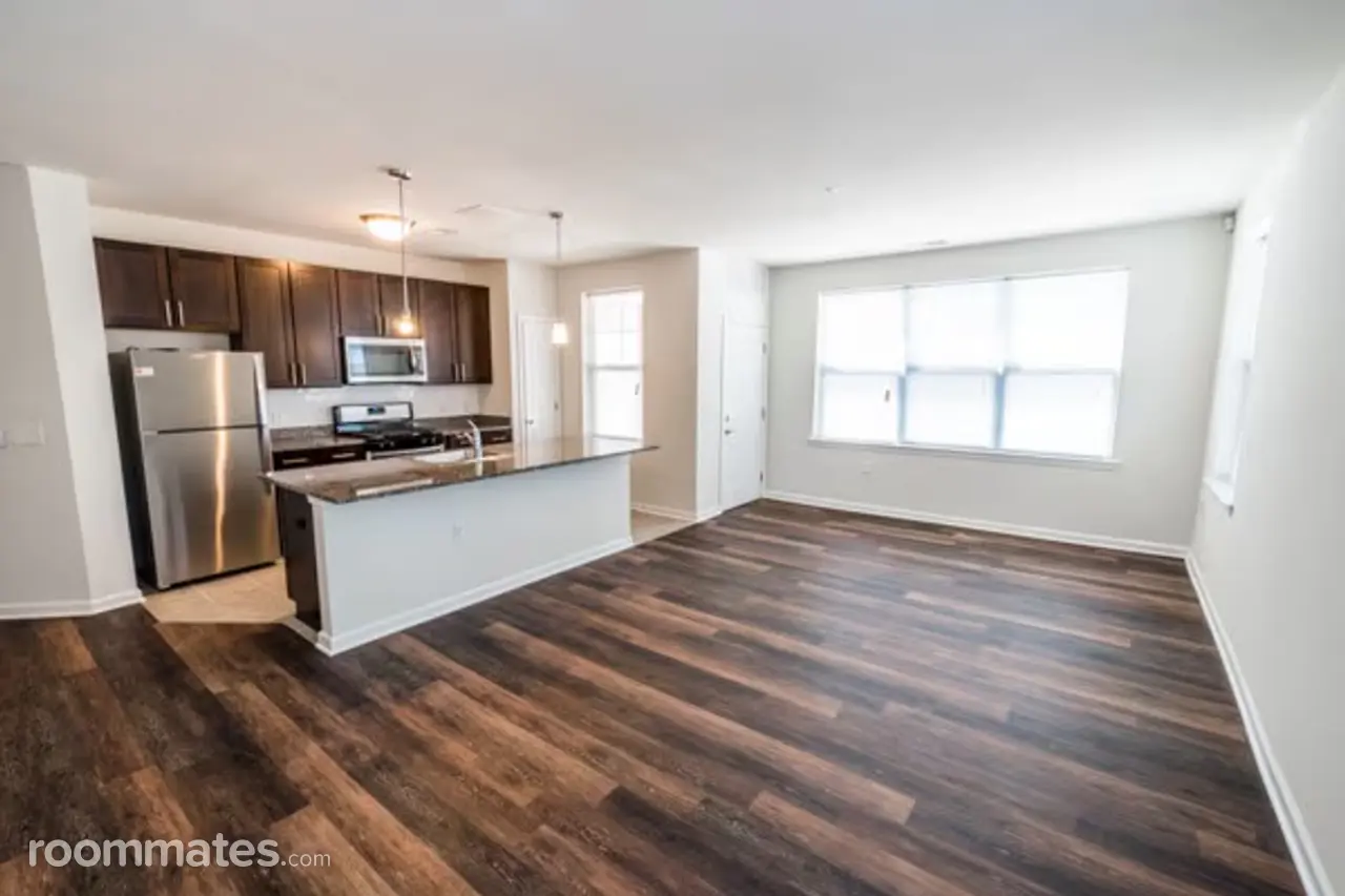 Profile photo 1 of 8