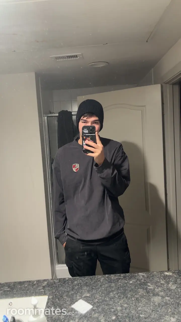 Profile photo 8 of 10