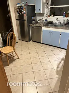 Room for rent in South Portland, ME $1125, house