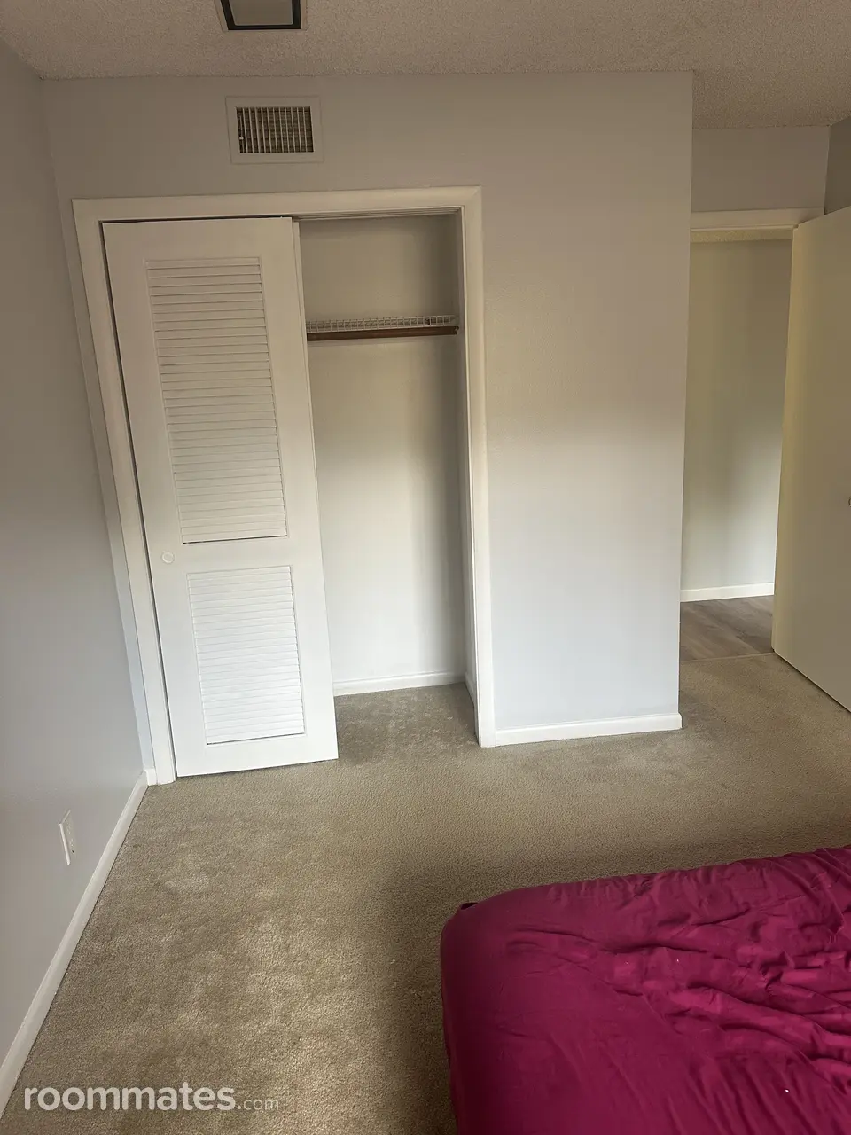 Profile photo 7 of 11