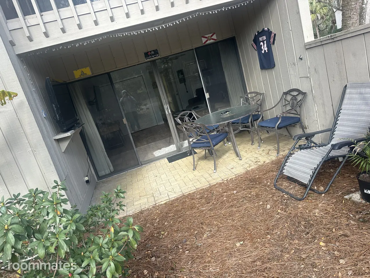 Profile photo 3 of 11