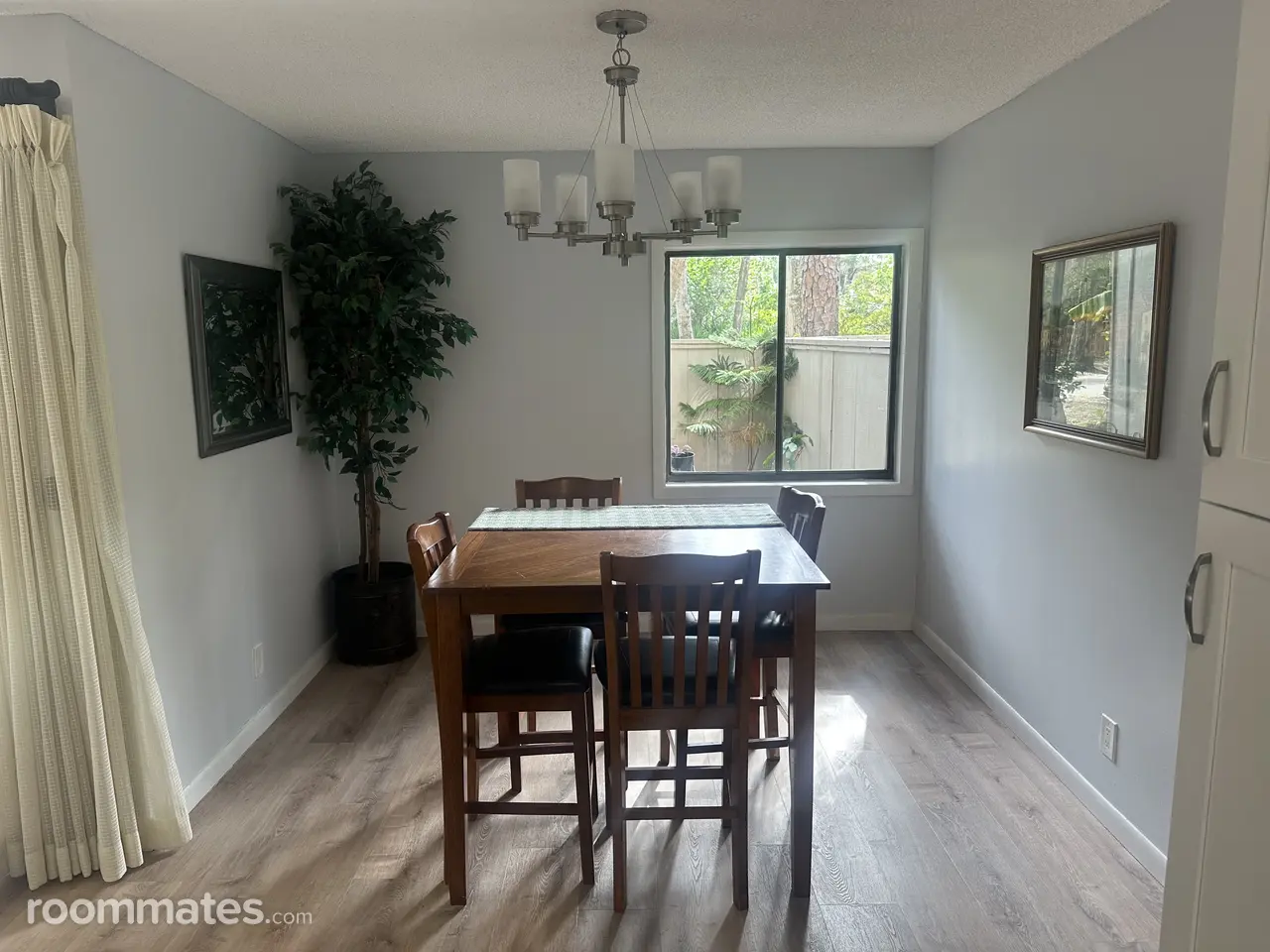 Profile photo 4 of 11