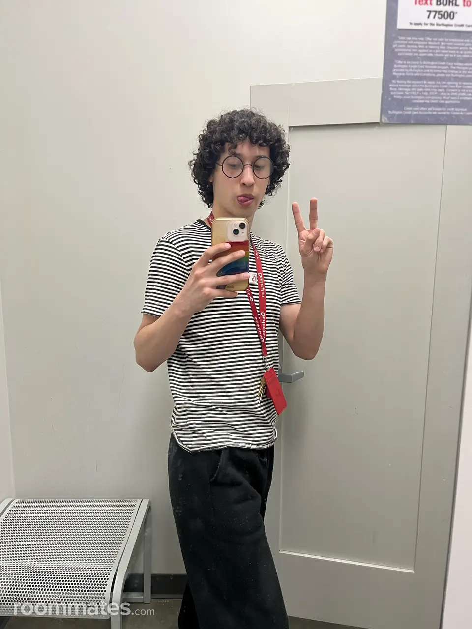 Profile photo 10 of 13