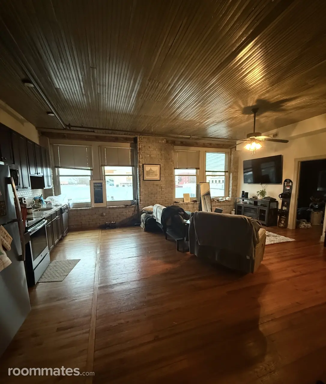 Profile photo 2 of 4