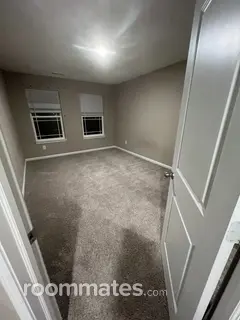 Room for rent in Greenwood, IN $700, house