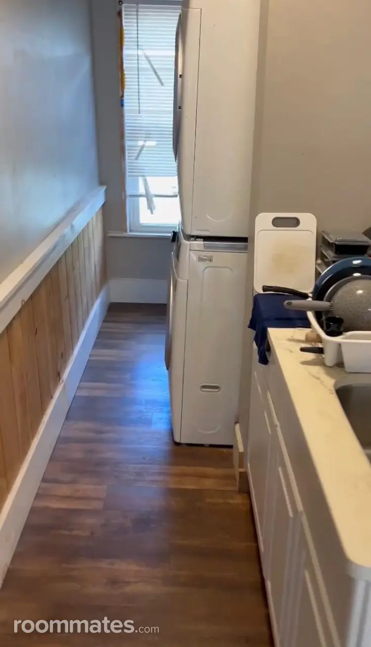 Profile photo 1 of 8