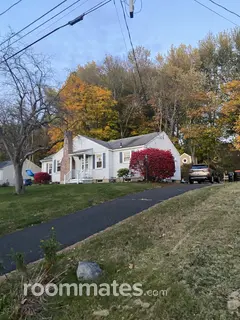 Room for rent in South Hadley, MA $1000, house