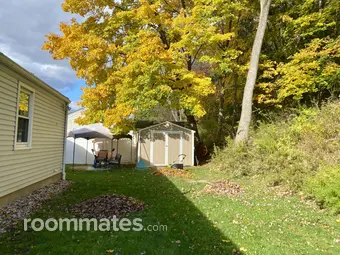 Room for rent in South Hadley, MA $1000, house