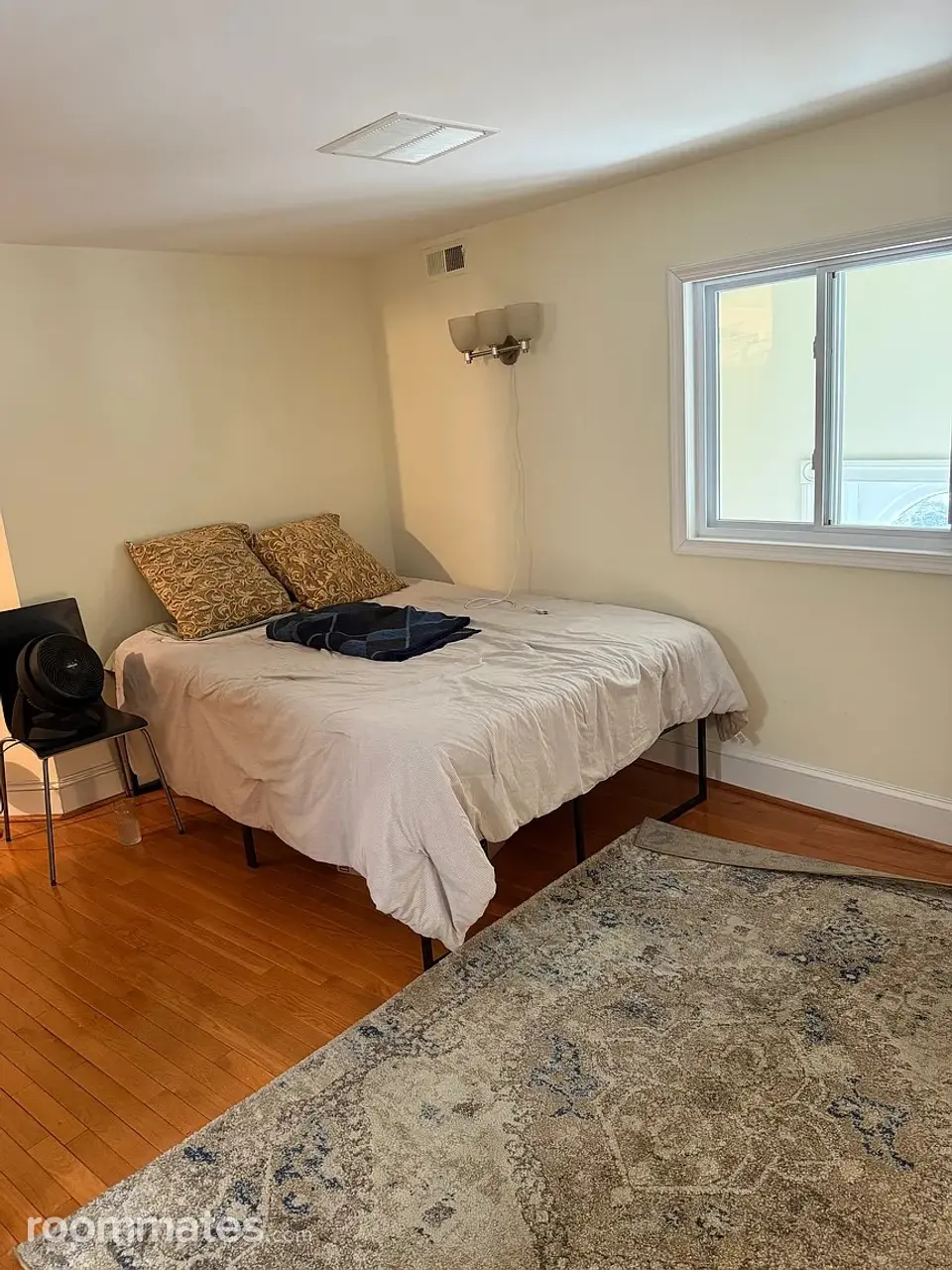 Profile photo 7 of 11