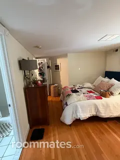 Room for rent in Washington, DC $1500, condo