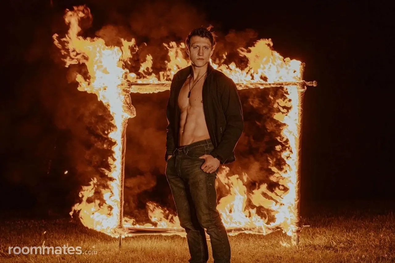 Profile photo 7 of 8