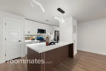 Room for rent in Houston, TX $1000, townhouse