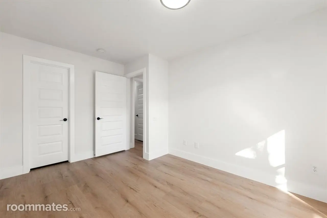 Profile photo 1 of 8