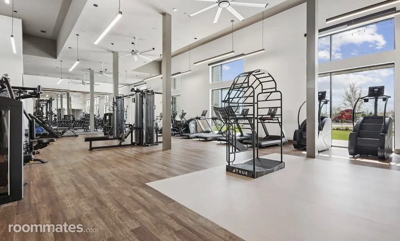 Profile photo 2 of 4